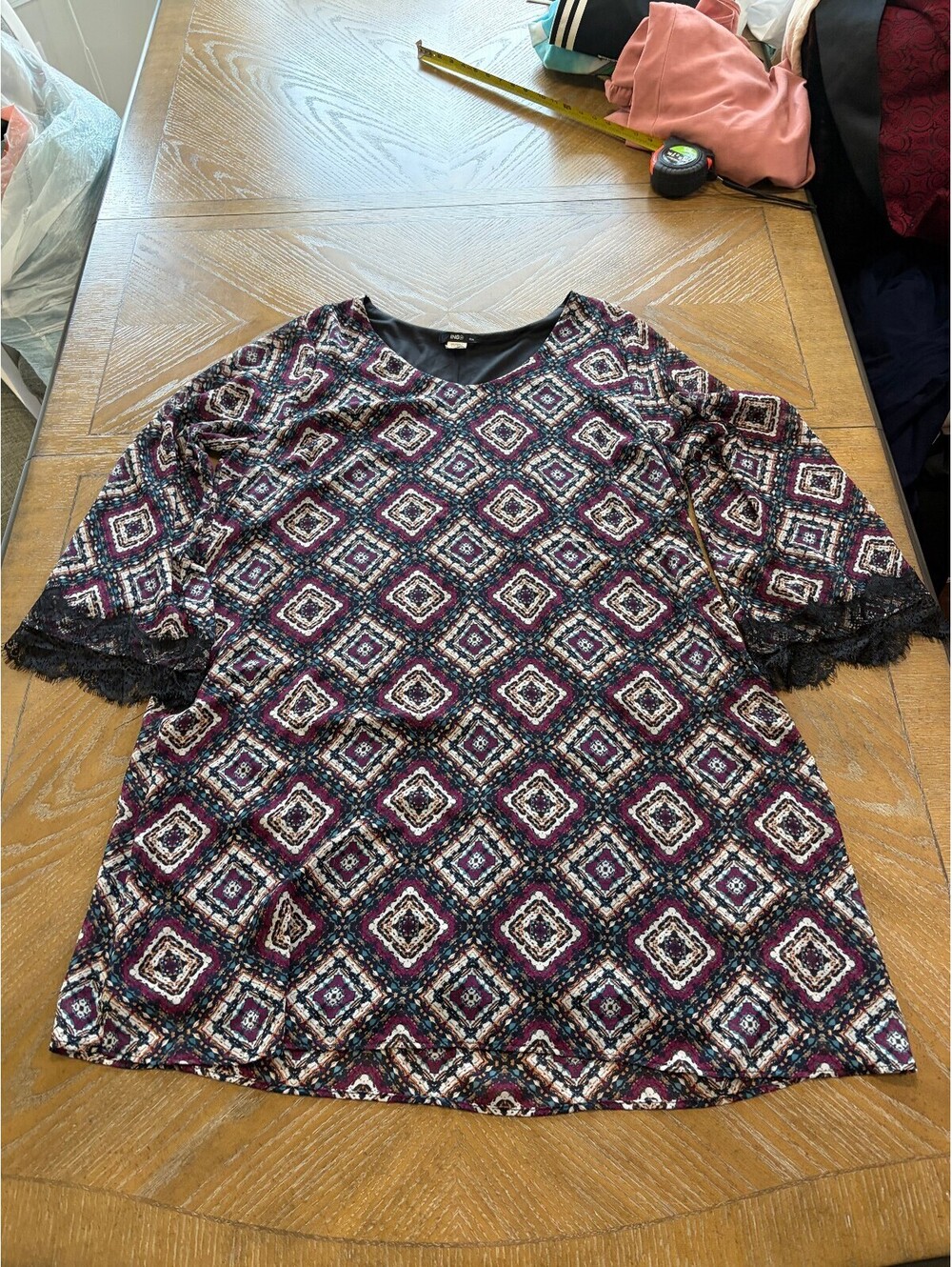 Ingo Geometric Pattern Bell Sleeve Tunic Dress with Lace Trim